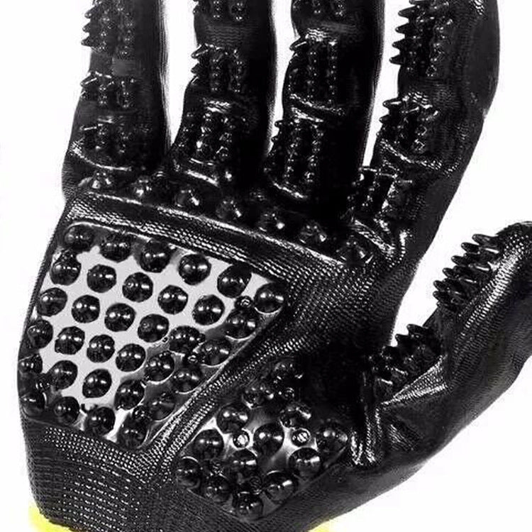 Pet Hair Grooming Glove gently removing cat fur